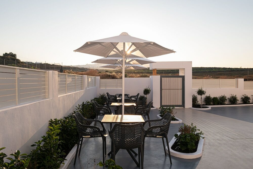 Фото Santoterra Antigua Suites