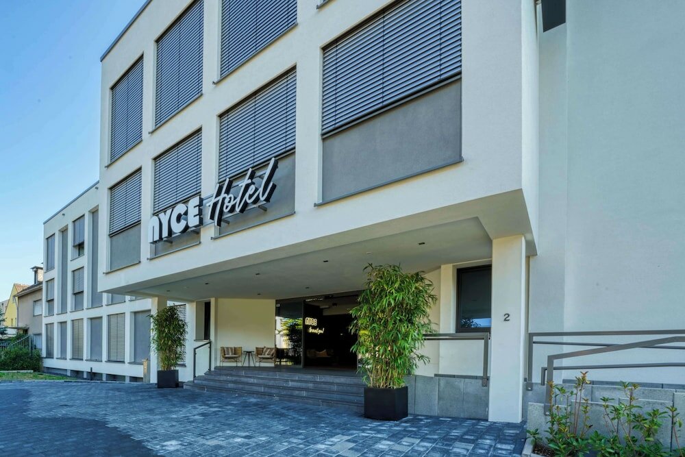 Фото Nyce Hotel Bonn
