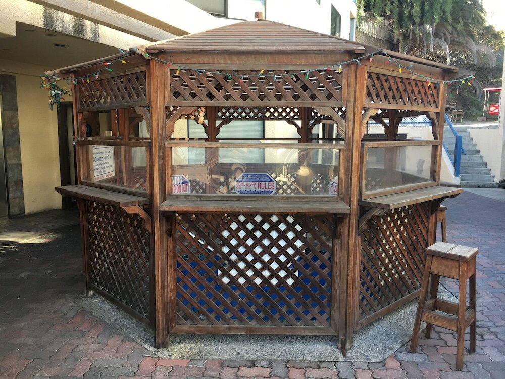 Фото Seaport Village Inn Avalon