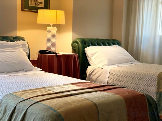 Фото Hotel Villa Traiano