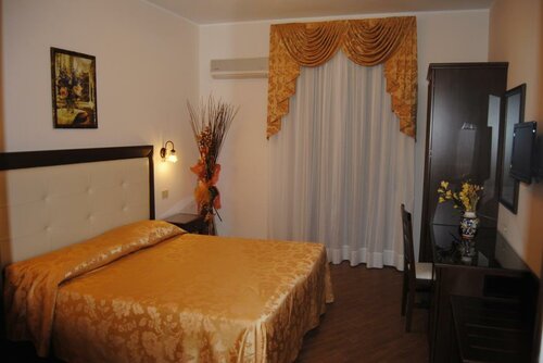 Внешний вид отеля Hotel Soleado в Таормине, фото 4
