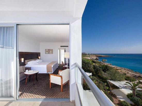 Фото Grecian Sands Hotel