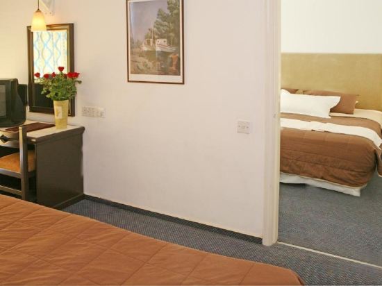 Фото Navarria Hotel