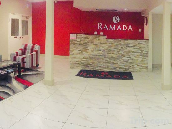 Фото Ramada Limited 100 Mile House