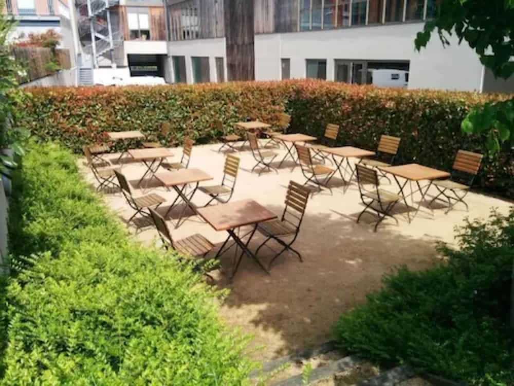 Фото Adonis Lyon Dock Ouest