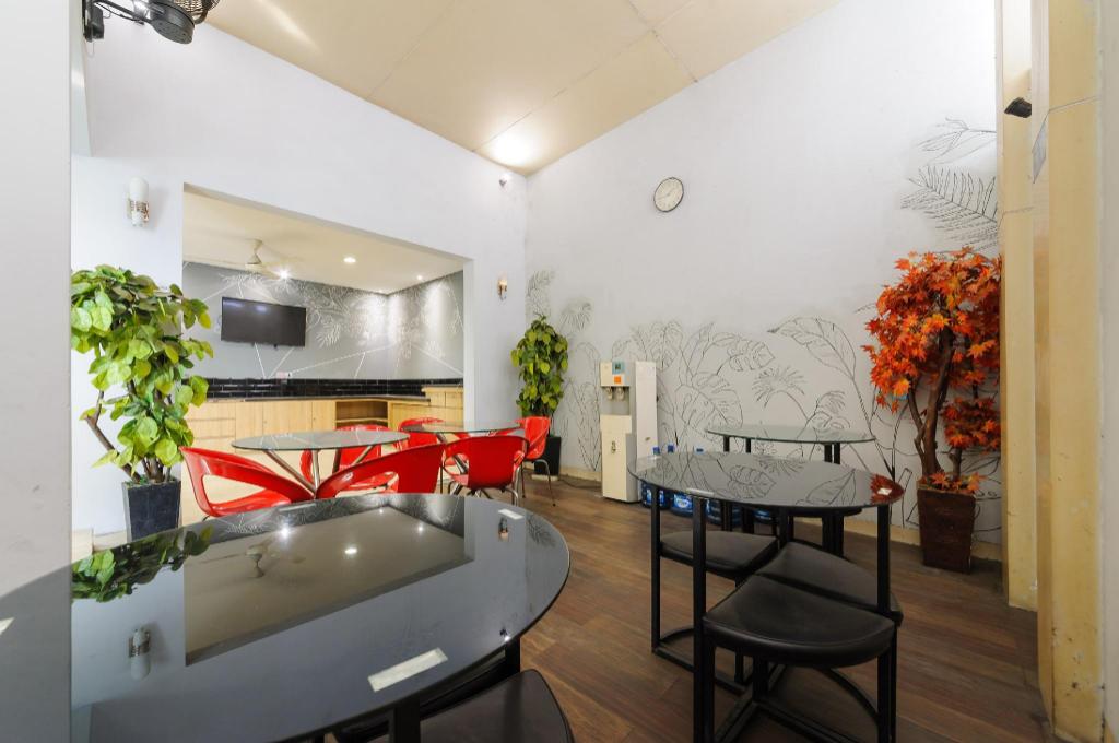 Фото RedDoorz near Thamrin City