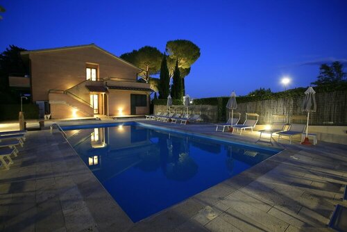 Внешний вид отеля Albergo Le Colline в Сан-Джиминьяно, фото 1