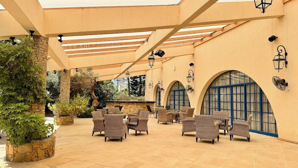 Фото Navarria Hotel