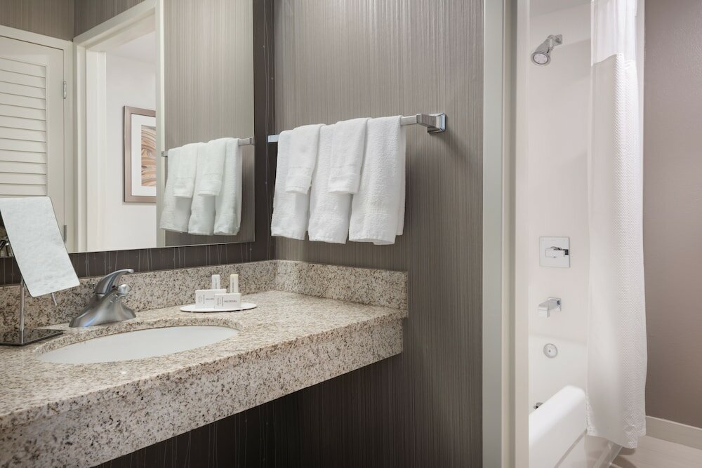 Фото Courtyard by Marriott Tampa Downtown
