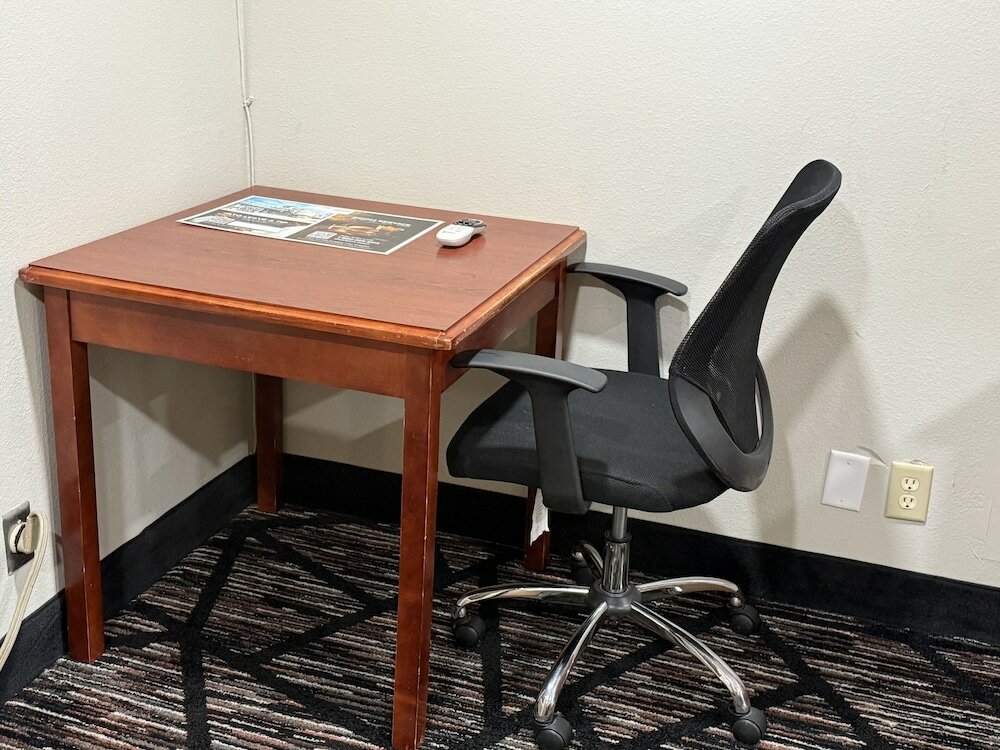 Фото Town House Extended Stay Hotel Downtown