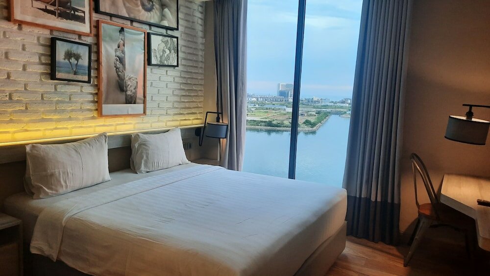 Фото Expressia Hotel Makassar