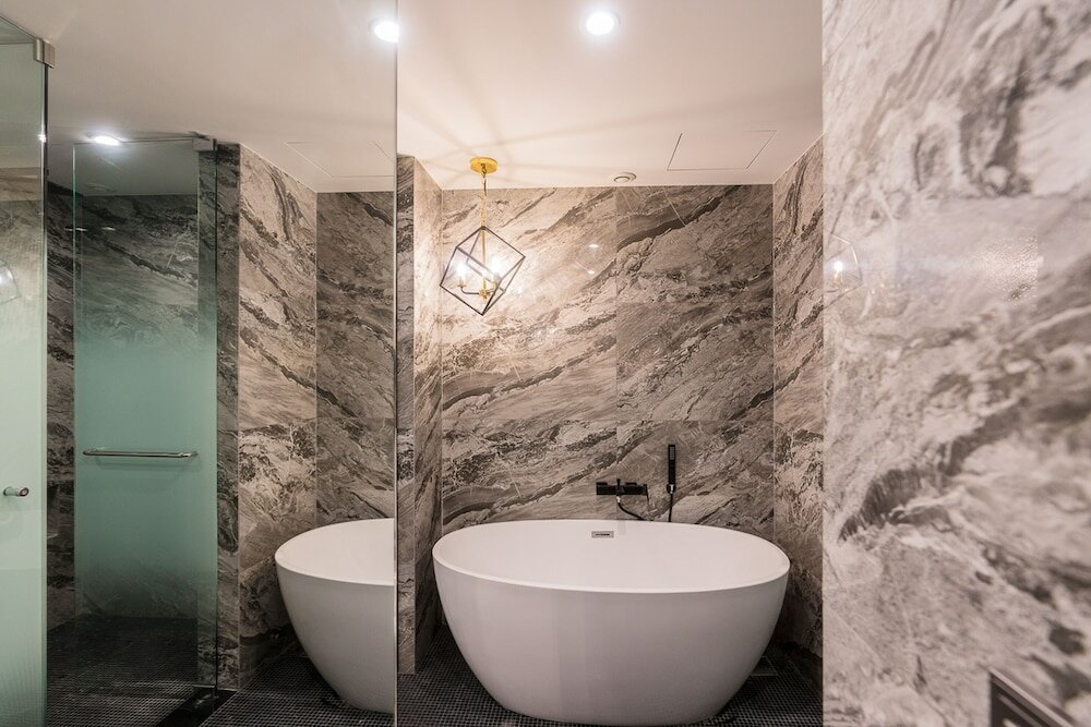 Фото The May Hotel