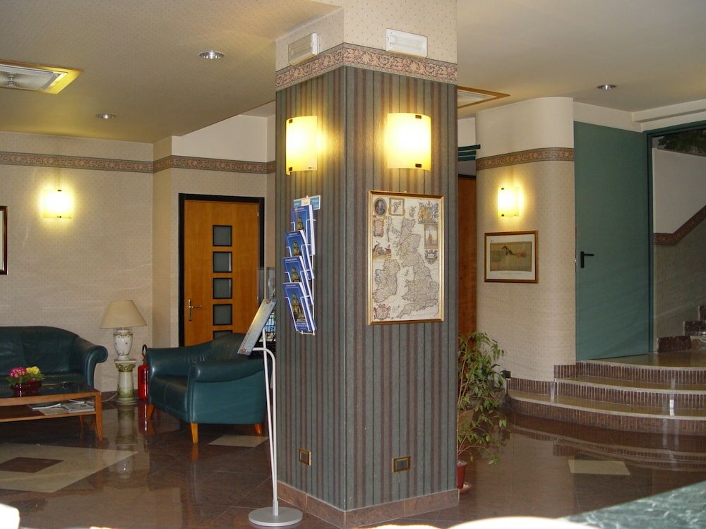 Фото Hotel Kroma