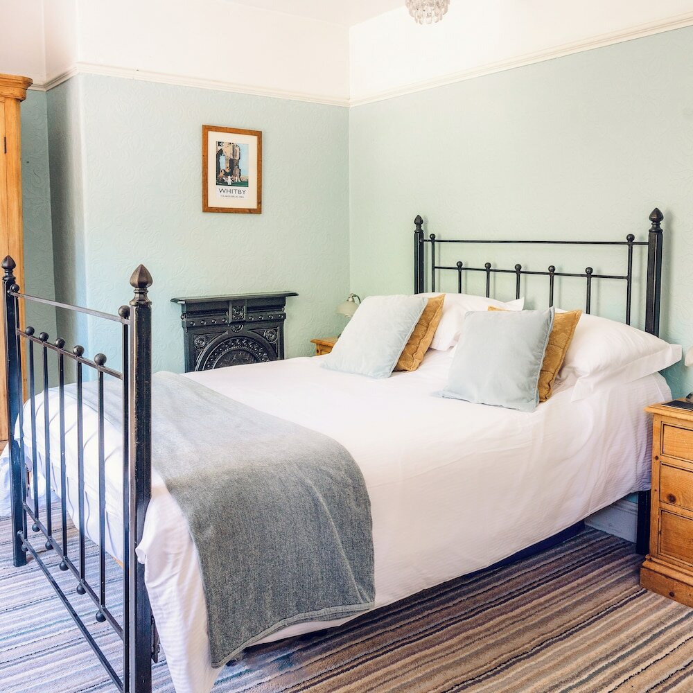 Фото Broomfield House