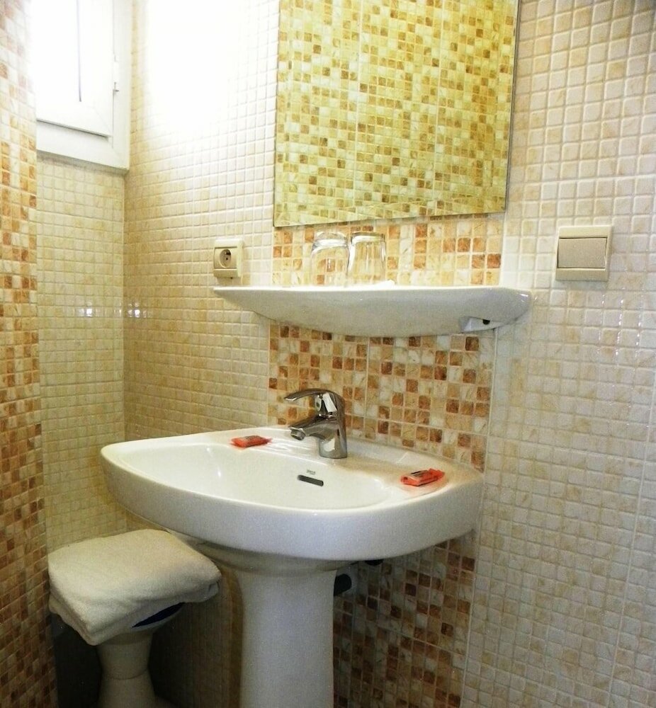 Фото Aferni Hotel
