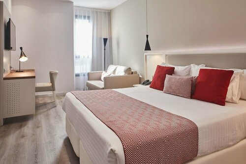 Внешний вид отеля Hotel Silken Rona Dalba в Саламанке, фото 2