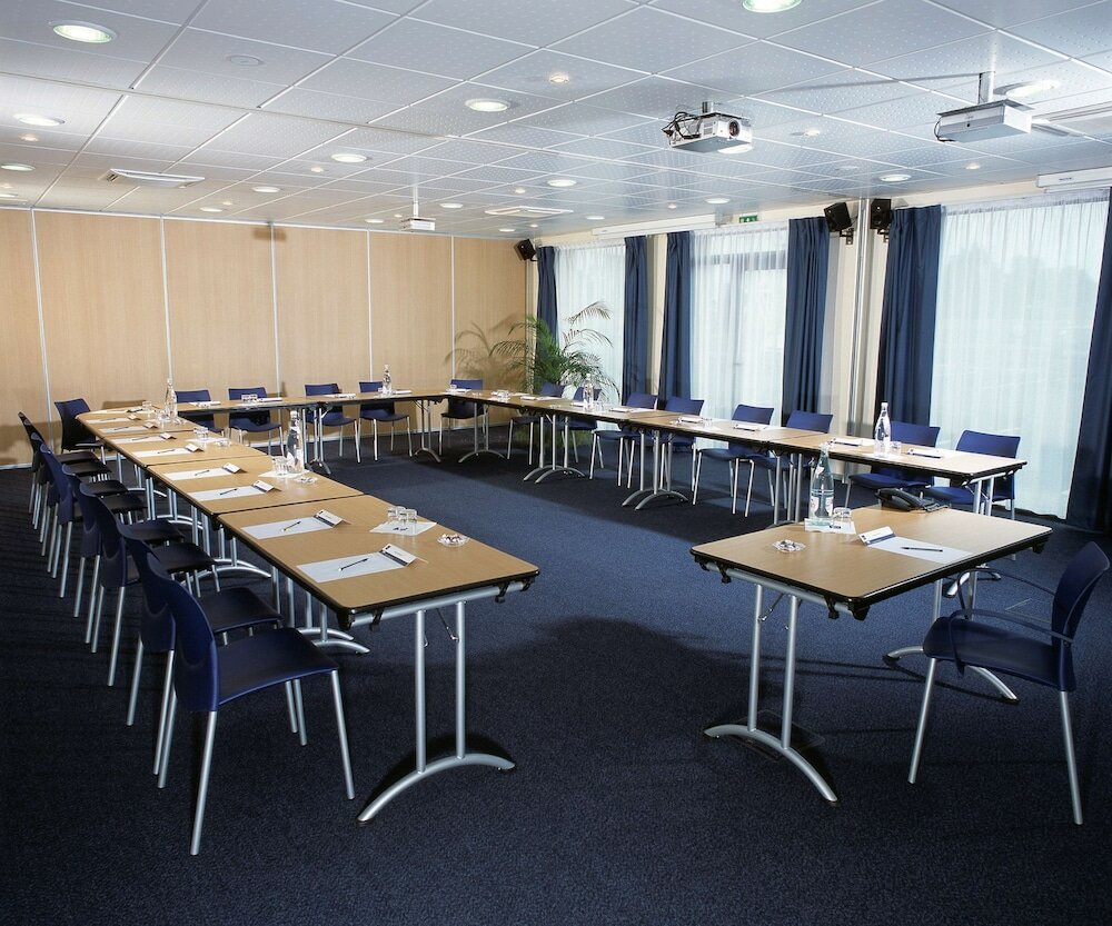 Фото Kyriad Prestige Bordeaux Ouest Mérignac