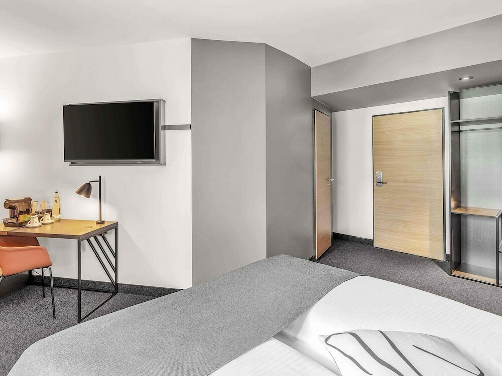 Фото B&b Hotel Hamburg-Harburg