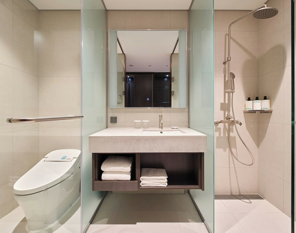 Фото Stanford Hotel Myeongdong