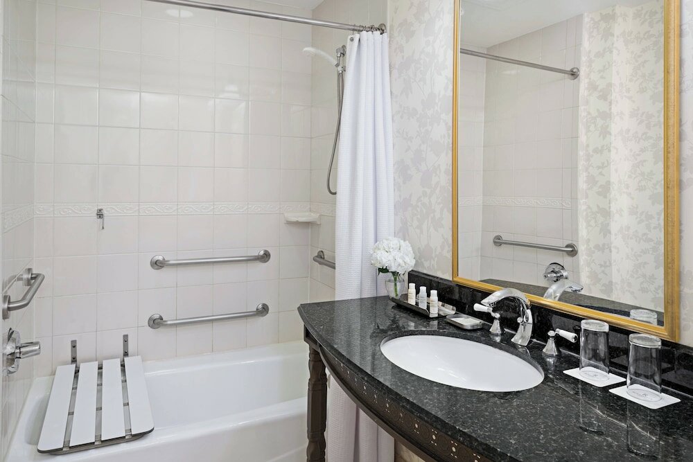 Фото Renaissance Pittsburgh Hotel