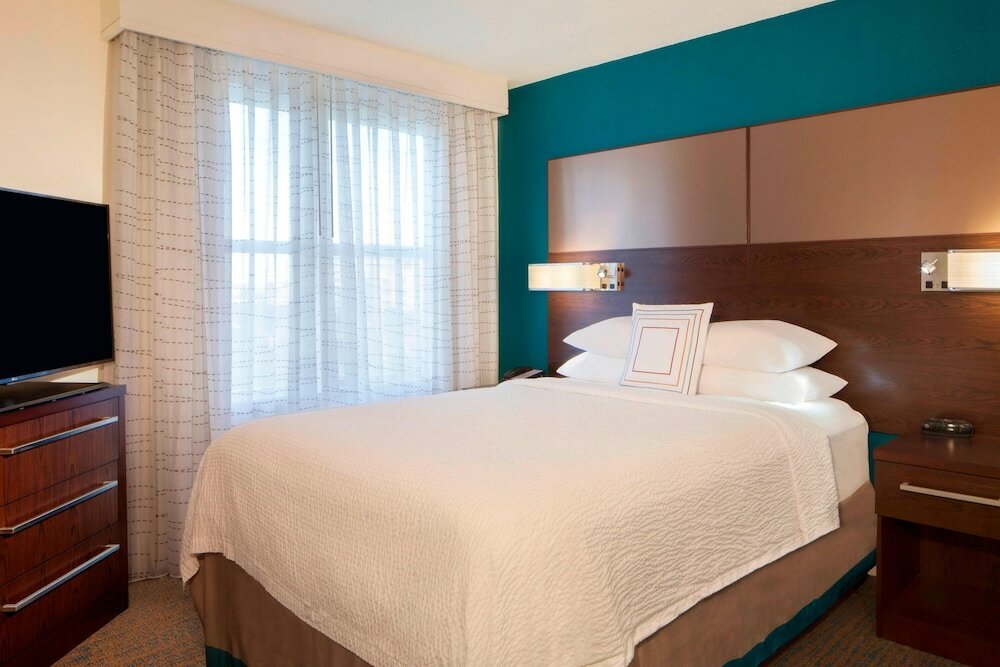 Фото Residence Inn by Marriott Tampa Downtown