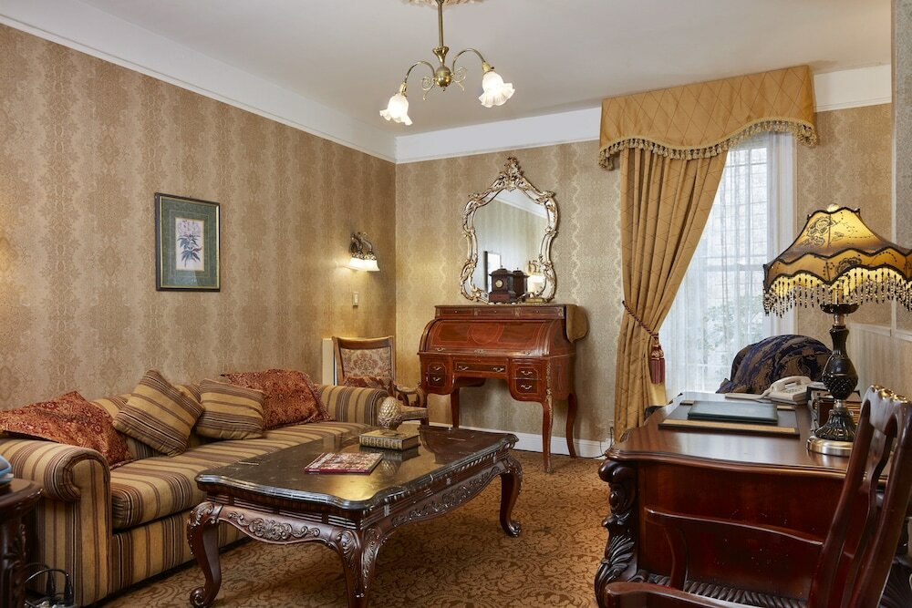 Фото Queen Anne Hotel