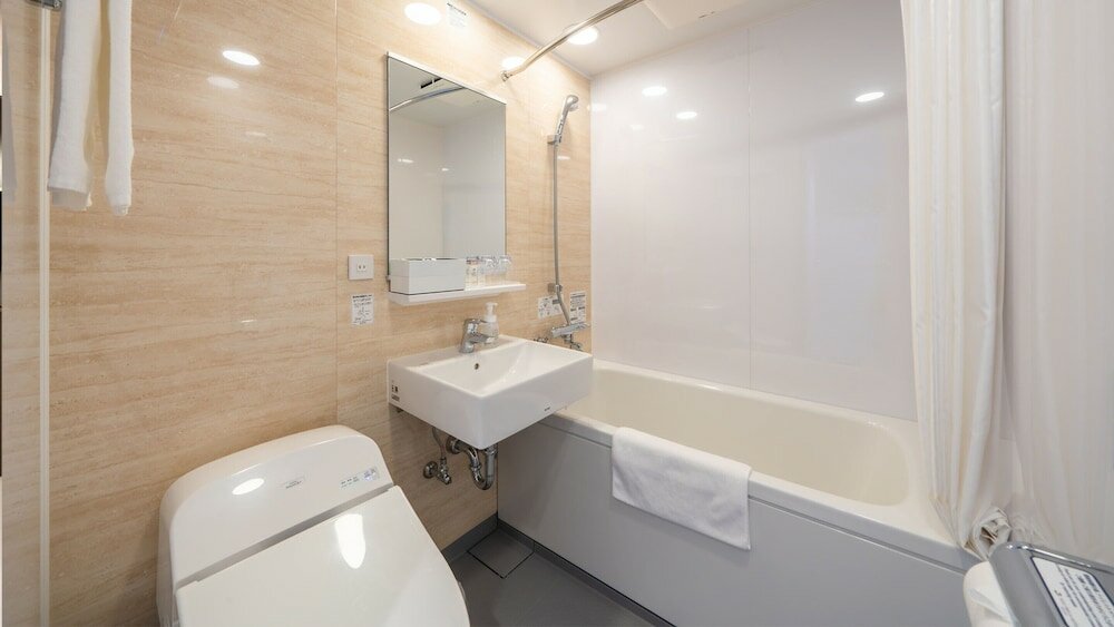 Фото Toyoko Inn Kyoto Gojo-Karasuma
