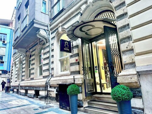 Гостиница Misafir Suites 8 Istanbul в Бейоглу