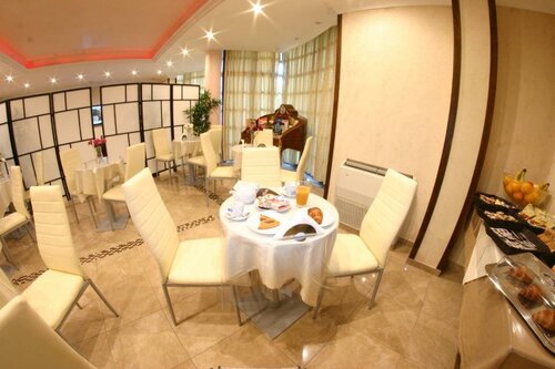 Гостиница Hotel Chic в Варкатуро