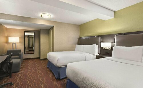 Гостиница Days Inn by Wyndham Ottawa в Оттаве