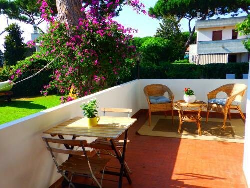 Гостиница La Mosca Bianca Bed And Breakfast в Анцио