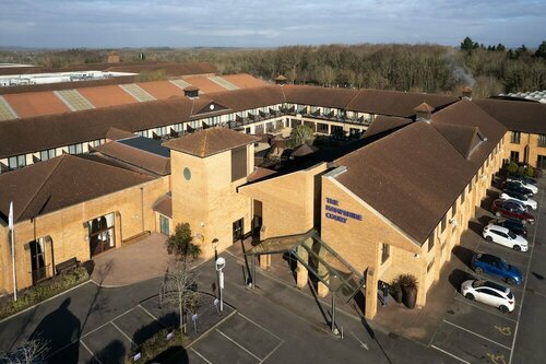 Гостиница Hampshire Court Hotel & SPA в Бейзингстоке
