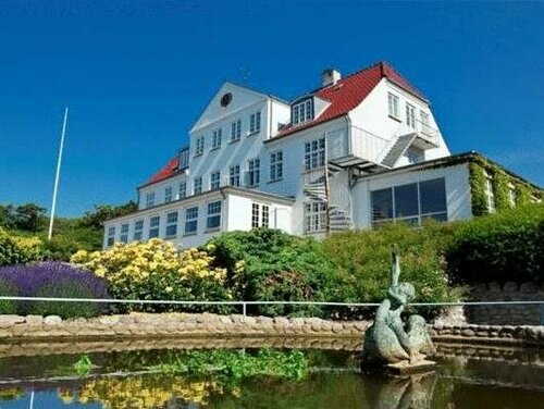 Гостиница Strandhotel Røsnæs в Зеландии