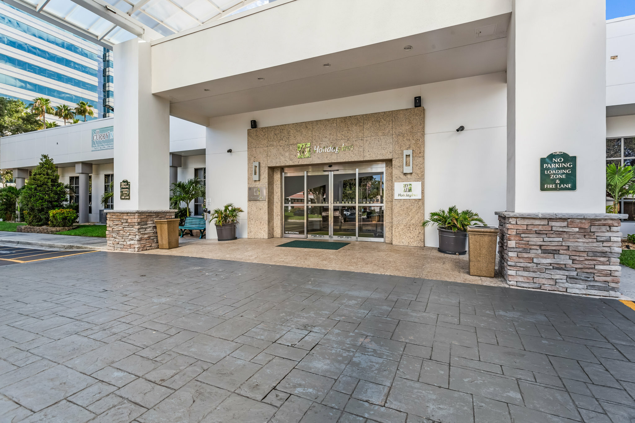 Фото Holiday Inn Tampa Westshore - Airport Area, an Ihg Hotel