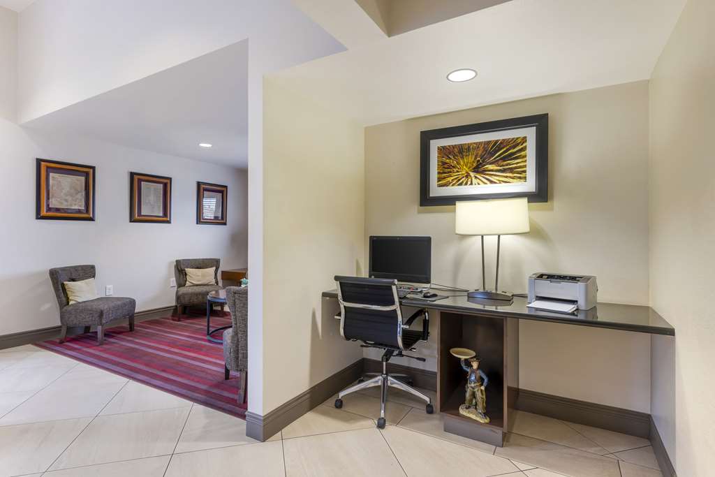 Фото Best Western Fallon Inn & Suites