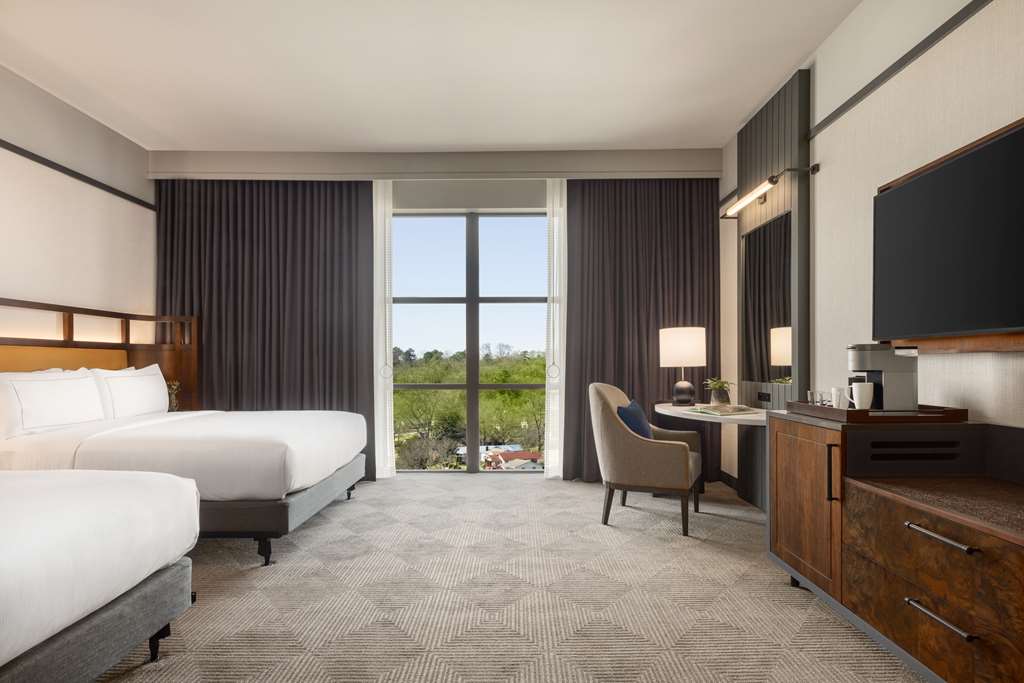 Фото Valley Hotel Homewood Birmingham, Curio Collection by Hilton