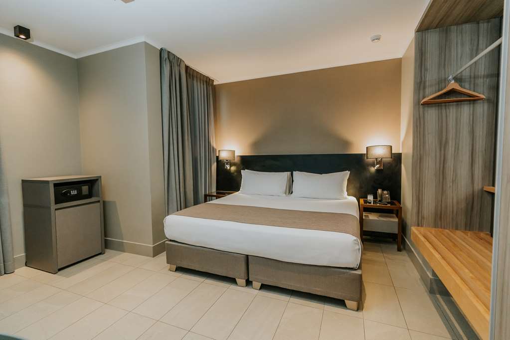 Фото Best Western Ferrat