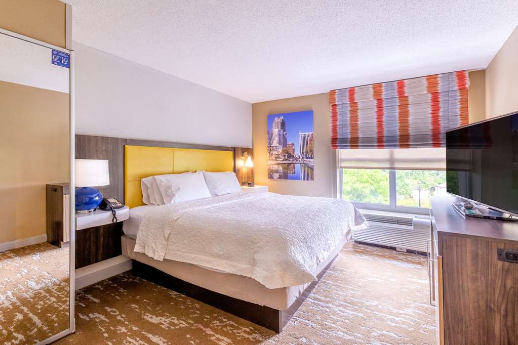 Фото Hampton Inn & Suites Raleigh/Cary I-40