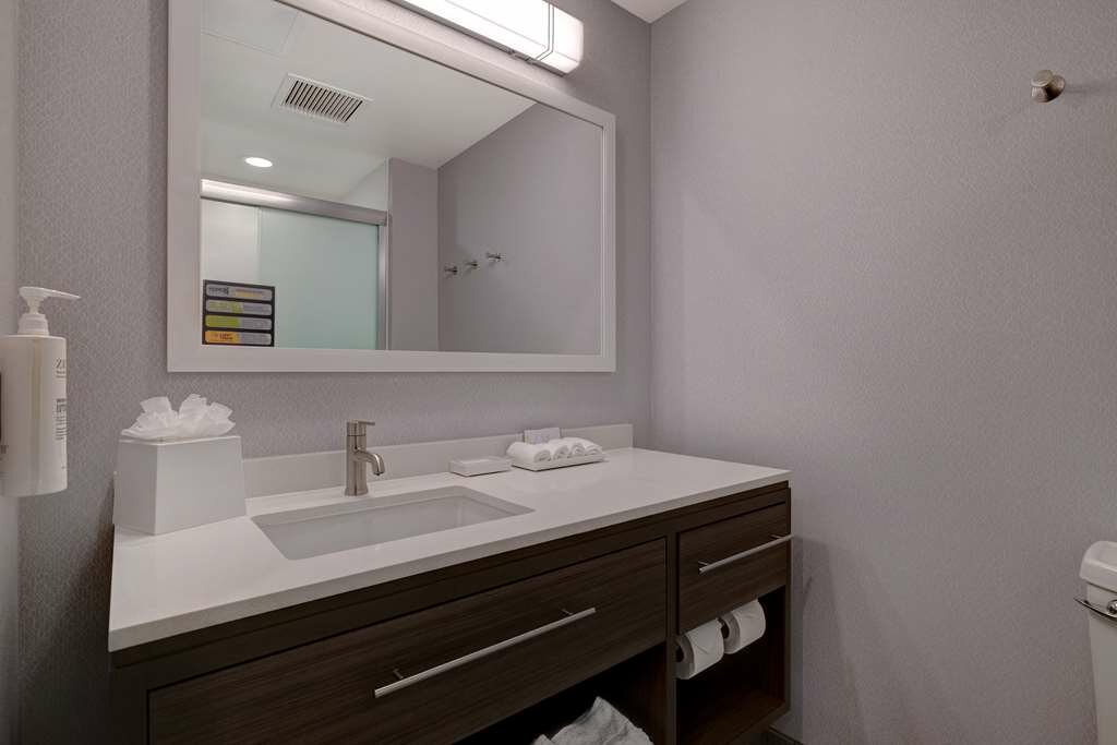 Фото Home2 Suites by Hilton Petaluma
