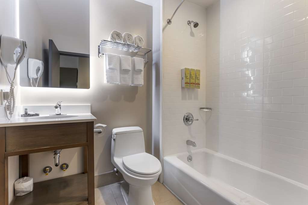 Фото Best Western Brooklyn-Coney Island Inn