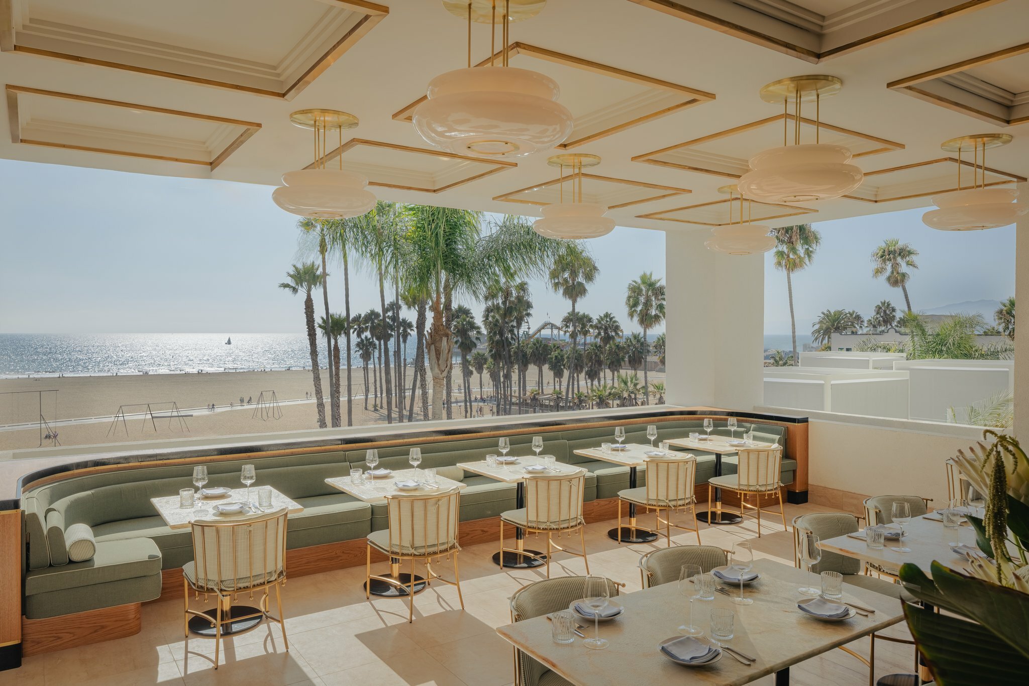 Фото Loews Santa Monica Beach Hotel