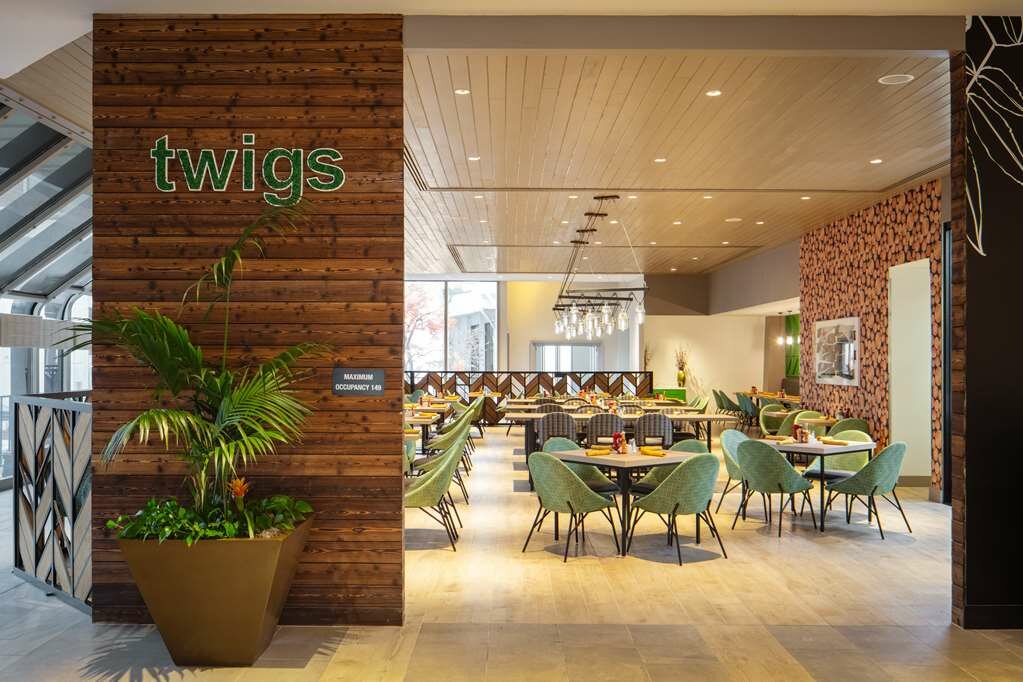 Фото Doubletree by Hilton Sacramento
