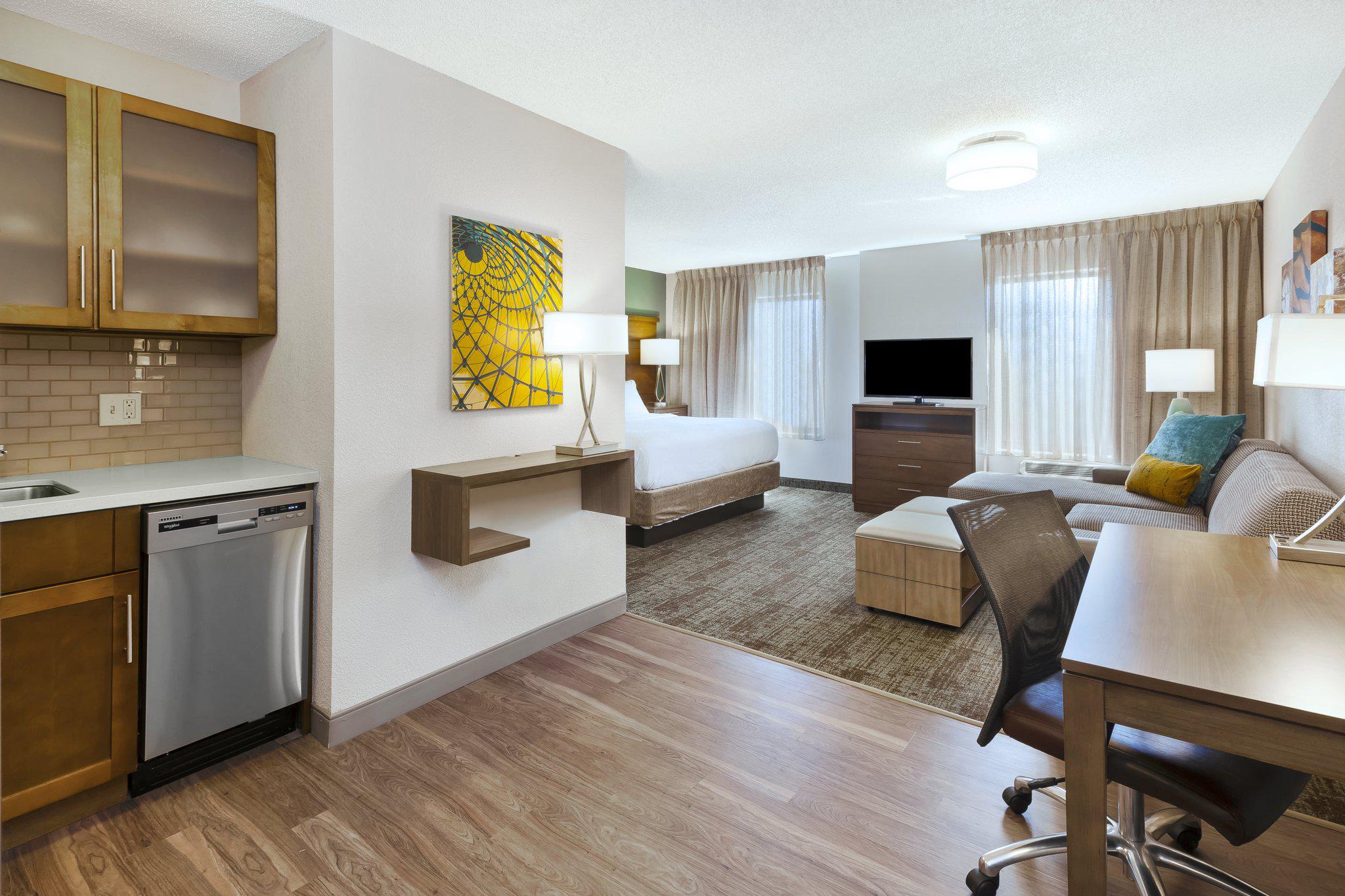 Фото Staybridge Suites Columbia, an Ihg Hotel