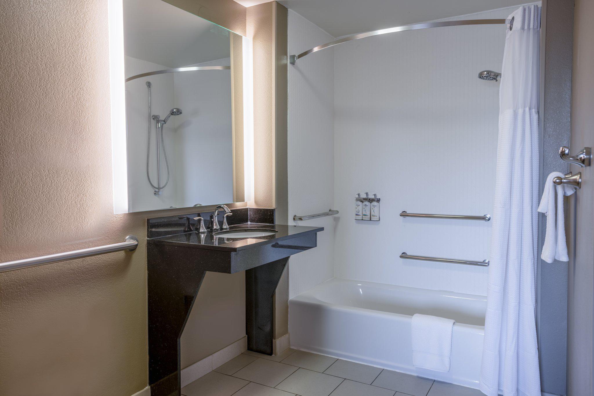 Фото Staybridge Suites Wilmington