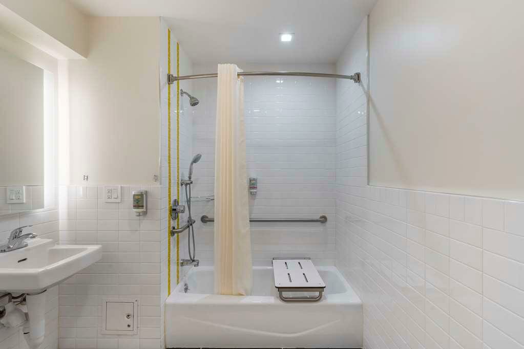 Фото Best Western Red Coach Inn