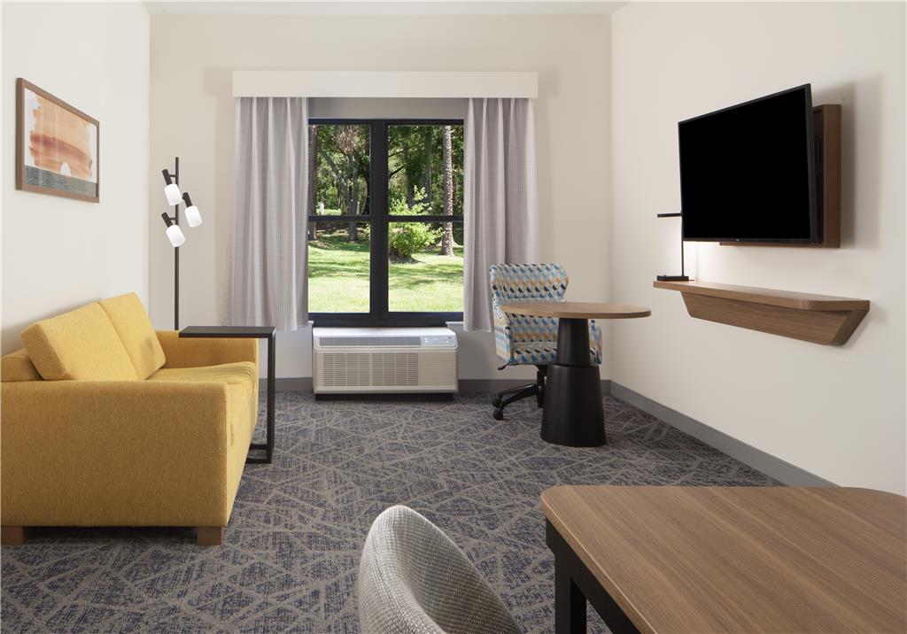 Фото Hampton Inn & Suites Tampa-North
