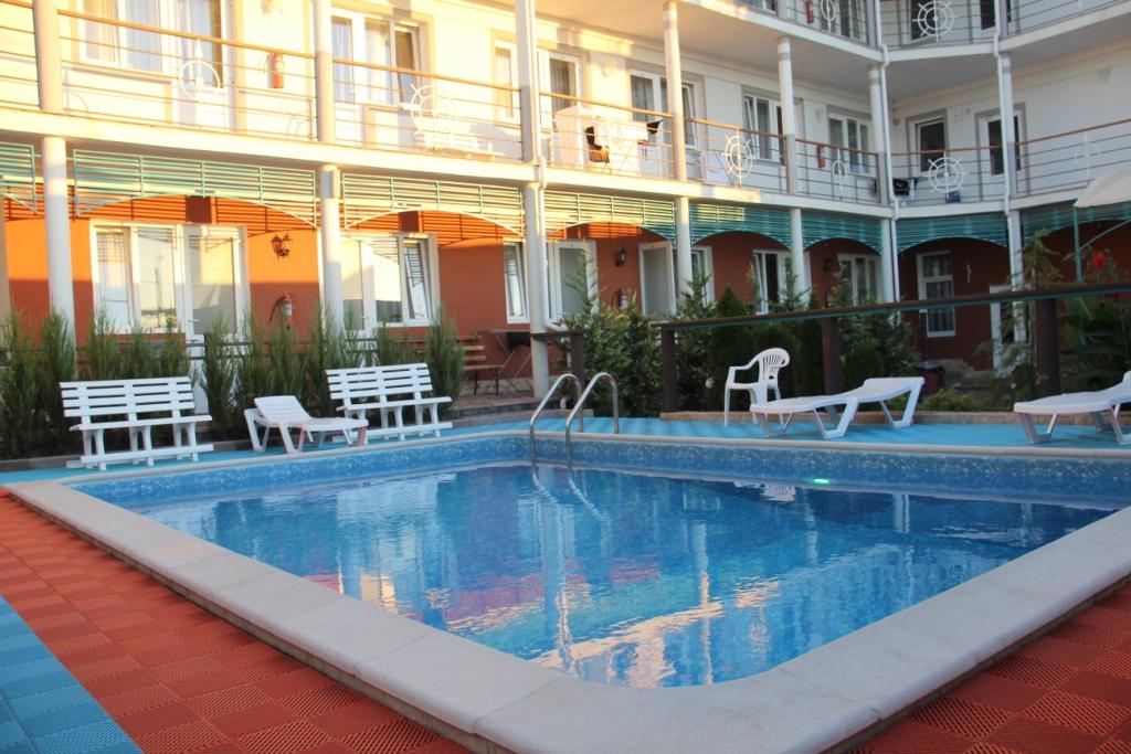 Фото Два маяка