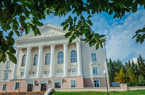 Dom kultury Uralskogo elektrokhimicheskogo kombinata (ulitsa Krupskoy, 2), house of culture