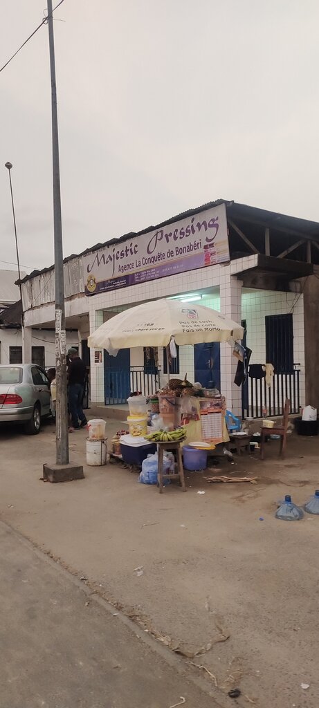 Dry cleaning Majestic Pressing Bonaberi, Douala, photo