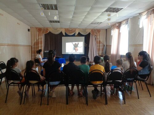 Sanat okulları Rayonnaya detskaya shkola iskusstv № 21 im. M. Balakireva, Ahtubinsk, foto